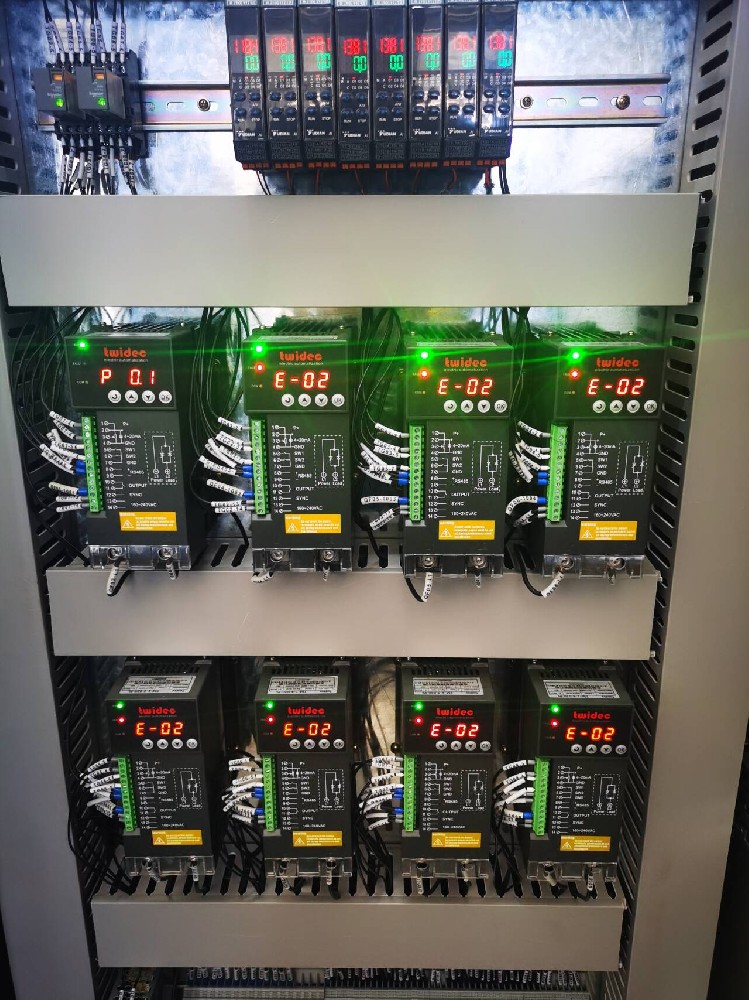 电力调整器输出电压过低的原因和解决法子有哪些？