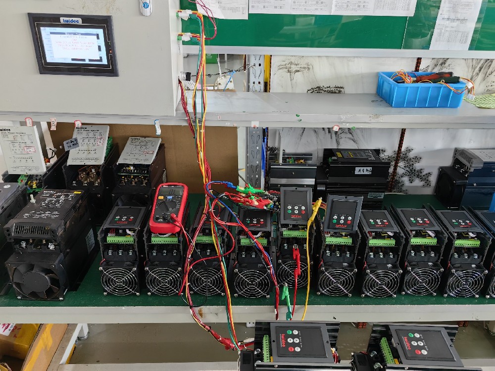 在构筑能源治理领域，电力调整器怎么共同智能照明系统实现最大化节能？